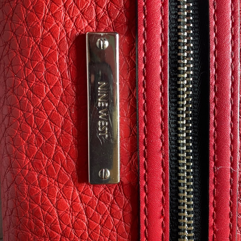 Nine West wallet